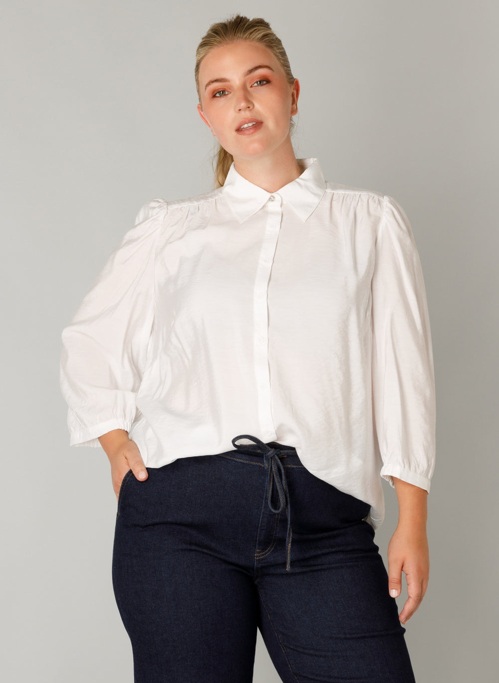 VAJENNA ESSENTIAL