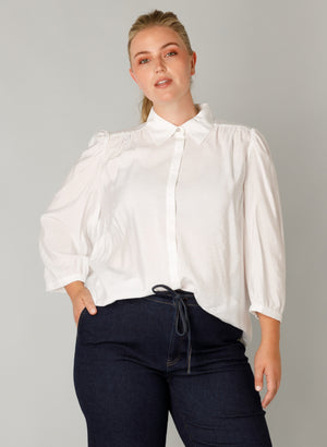 VAJENNA ESSENTIAL