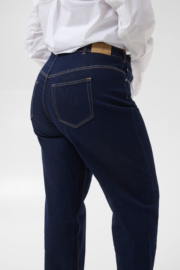 KCLIVIA BARREL JEANS