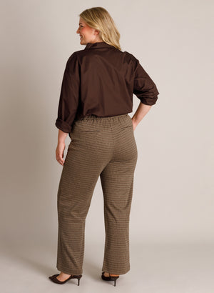 FAUSTINA ESSENTIAL