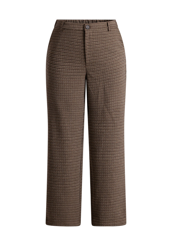 FAUSTINA ESSENTIAL